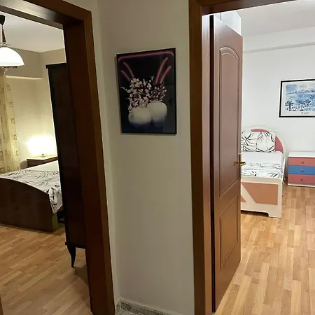Center * Durrës